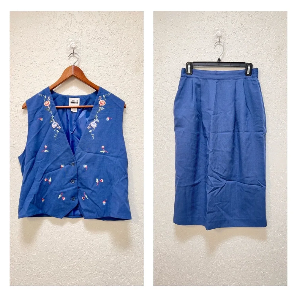 Leslie‎ Fay VTG Blue Embroidered Vest and Skirt Set Large Grandmacore 90s USA